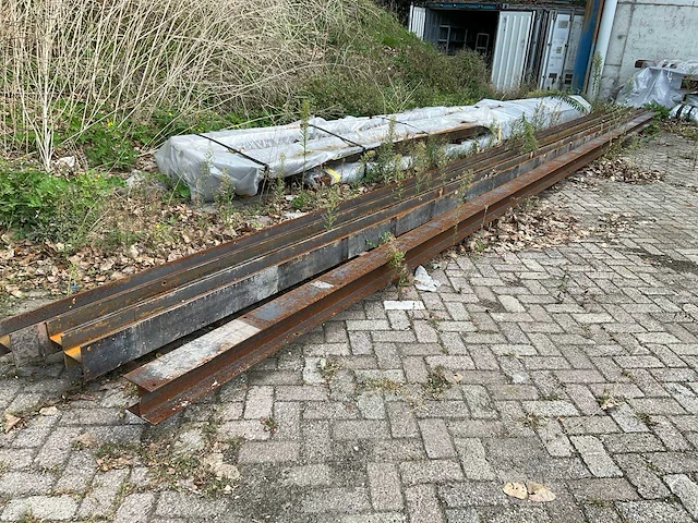 Ijzer - afbeelding 11 van  15