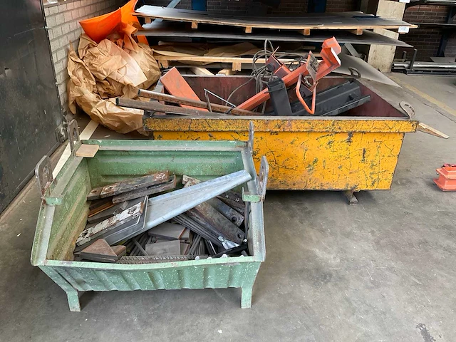 Ijzerbak met inhoud (2x) - afbeelding 2 van  8
