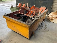 Ijzerbak met inhoud (2x) - afbeelding 4 van  8