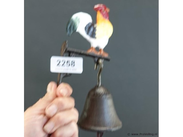 Ijzeren hangbel - afbeelding 1 van  5