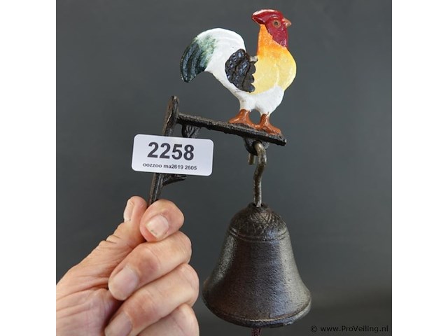 Ijzeren hangbel - afbeelding 2 van  5