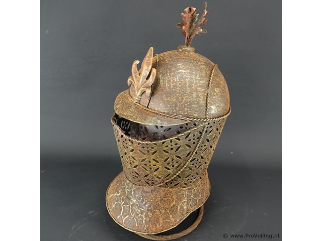 Ijzeren harnashelm - afbeelding 3 van  5