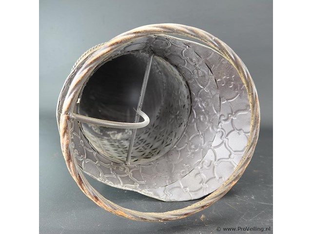 Ijzeren harnashelm - afbeelding 5 van  5