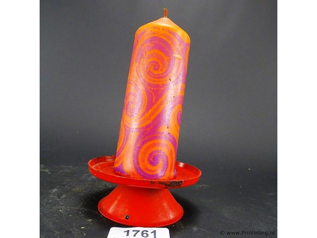 Ijzeren kaarsenstandaard met jaren 70 kaars - afbeelding 2 van  5