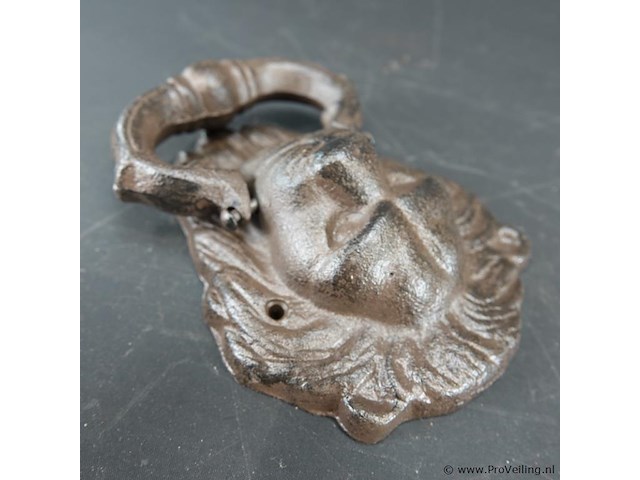 Ijzeren leeuwenkop als deurklopper - afbeelding 4 van  5