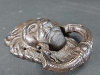 Ijzeren leeuwenkop als deurklopper - afbeelding 2 van  5