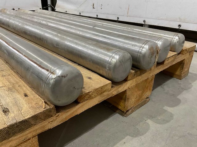 Ijzeren palen (5x) - afbeelding 3 van  3