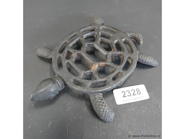 Ijzeren schildpad als treef - afbeelding 2 van  5