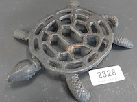 Ijzeren schildpad als treef - afbeelding 2 van  5