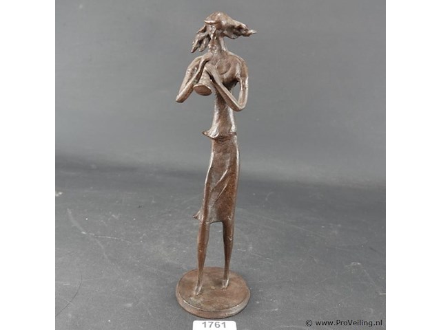 Ijzeren sculptuur muzikante - afbeelding 1 van  5