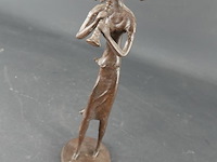 Ijzeren sculptuur muzikante - afbeelding 2 van  5
