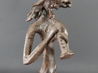 Ijzeren sculptuur muzikante - afbeelding 3 van  5