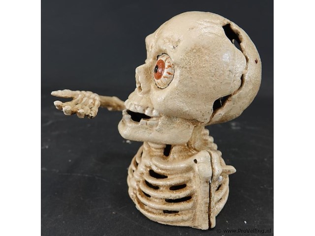 Ijzeren skelet als muntenhapper - afbeelding 2 van  5
