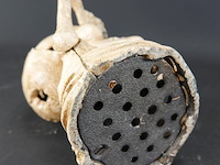 Ijzeren skelet als muntenhapper - afbeelding 5 van  5