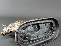 Ijzeren stier - afbeelding 5 van  5