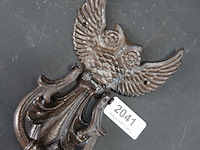 Ijzeren uil als deurklopper - afbeelding 2 van  5