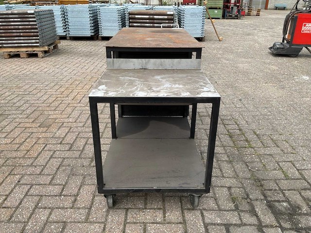 Ijzeren werkbank - afbeelding 3 van  4
