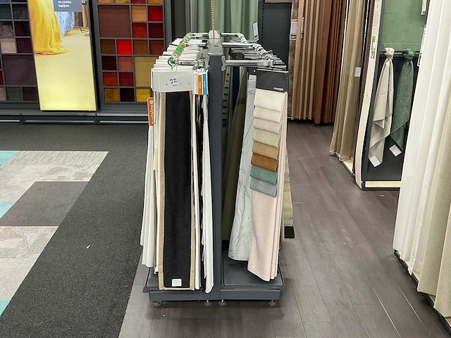 Ijzeren winkelstelling - afbeelding 4 van  17