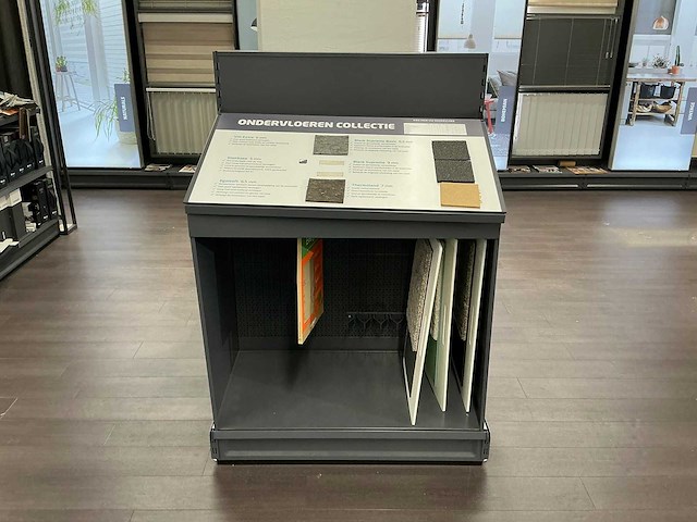 Ijzeren winkelstelling - afbeelding 7 van  17