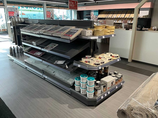 Ijzeren winkelstelling - afbeelding 14 van  18