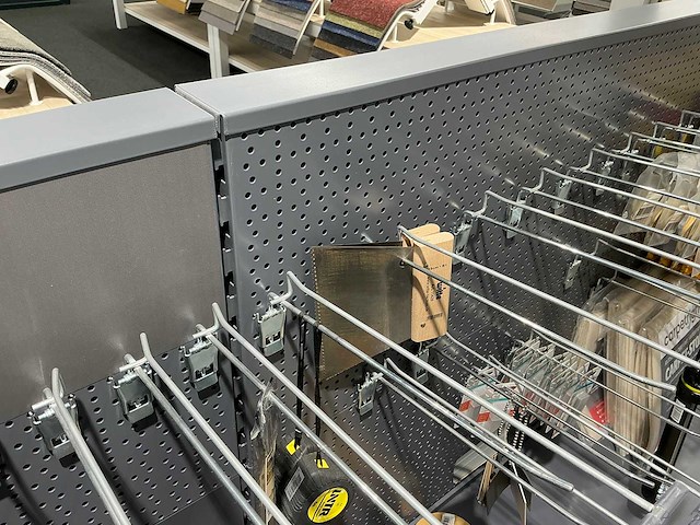 Ijzeren winkelstelling - afbeelding 16 van  16