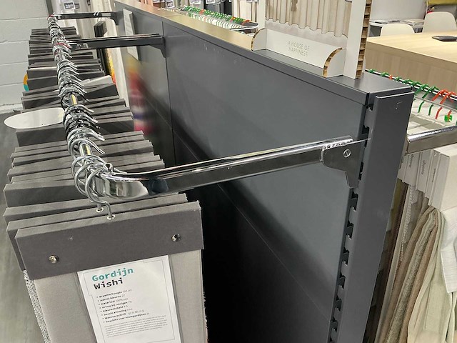 Ijzeren winkelstelling - afbeelding 10 van  12