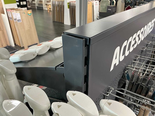 Ijzeren winkelstelling - afbeelding 4 van  12