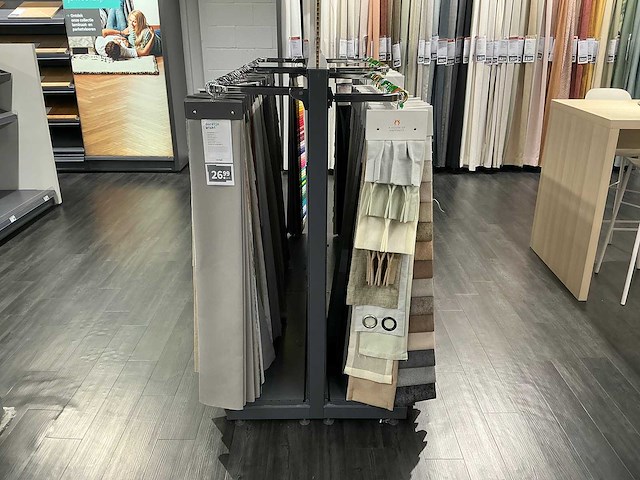 Ijzeren winkelstelling - afbeelding 9 van  12