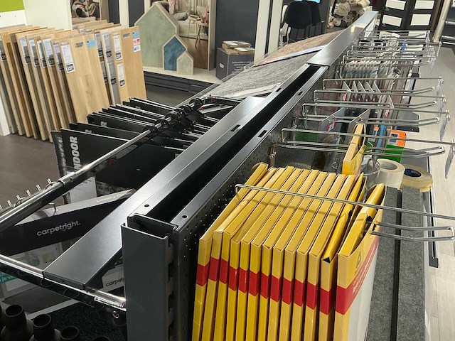 Ijzeren winkelstelling - afbeelding 3 van  16