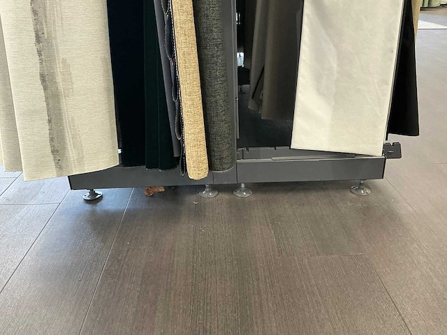 Ijzeren winkelstelling - afbeelding 5 van  16