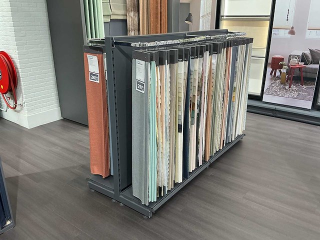 Ijzeren winkelstelling - afbeelding 14 van  20