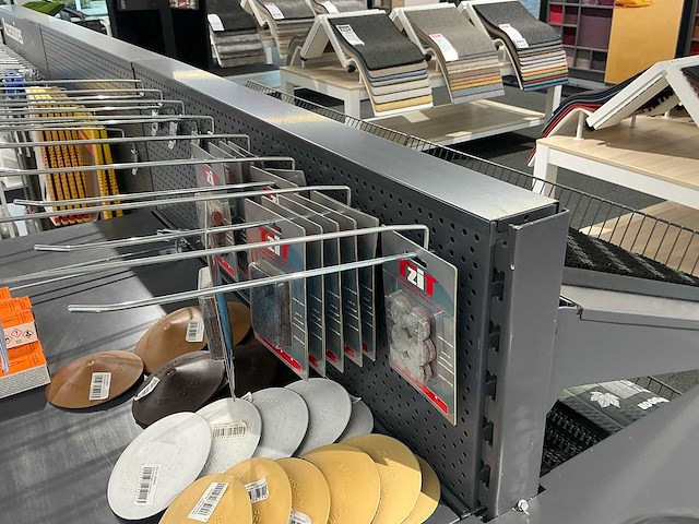 Ijzeren winkelstelling - afbeelding 19 van  20