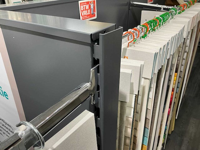 Ijzeren winkelstelling - afbeelding 3 van  4