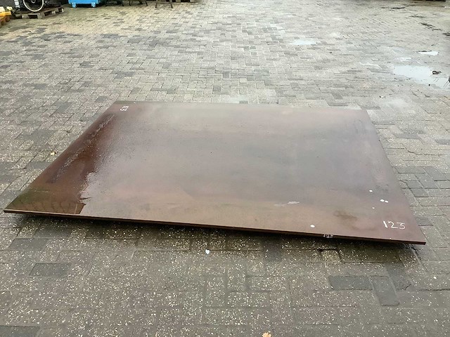 Ijzerplaat - afbeelding 1 van  3