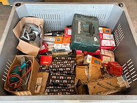 Ijzerwaren en bevestigingsmaterialen - afbeelding 2 van  3