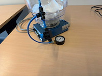 Ikamag ret vacuüm desiccator met verwarmde magneetroerder en vacuümmeter - afbeelding 4 van  5
