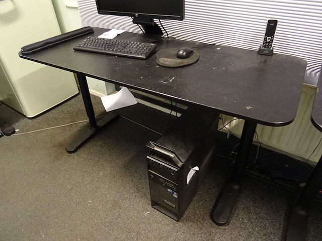 Ikea - bekant - bureau (4x) - afbeelding 1 van  4
