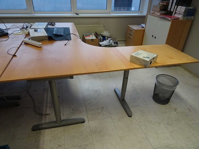 Ikea - kantoorinventaris - afbeelding 3 van  6