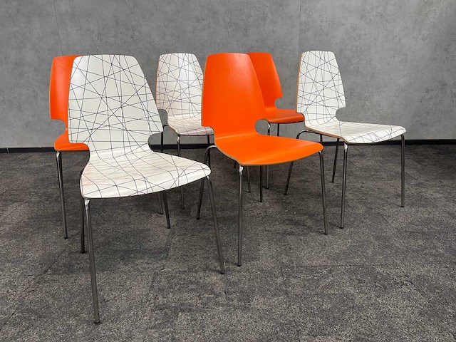 Ikea - vilmar - 6x nestelbare kantinestoel - 2 kleuren - afbeelding 1 van  9