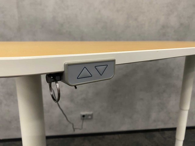 Ikea bekant - elektrisch zit-sta bureau 160x80 - afbeelding 7 van  12