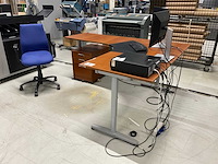 Ikea bureau met bureaustoel en ladeblok - afbeelding 3 van  5