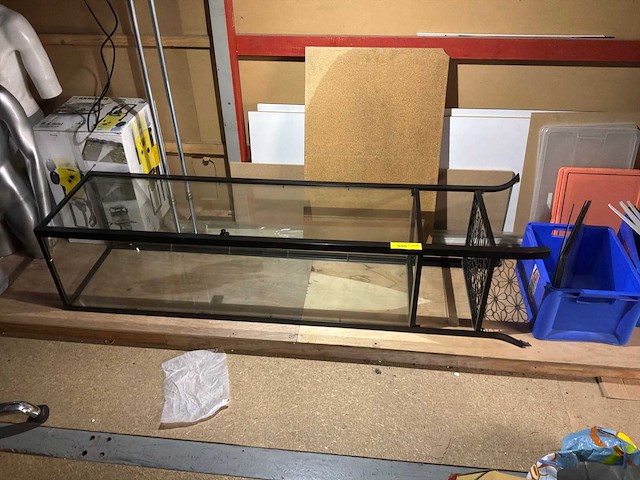 Ikea klingsbo vitrinekast - afbeelding 1 van  3