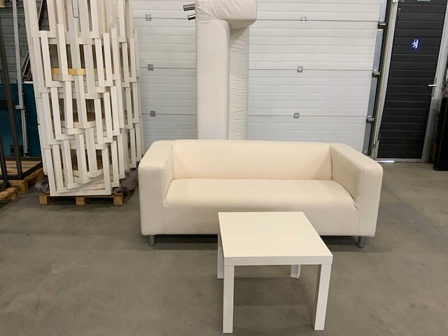 Ikea partij banken en tafels - afbeelding 1 van  3