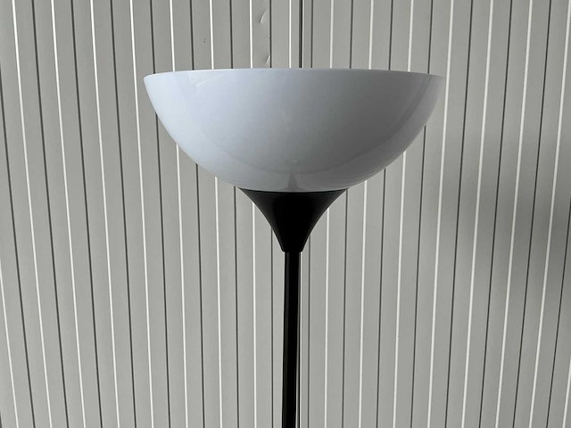 Ikea tågarp vloerlamp - afbeelding 2 van  4