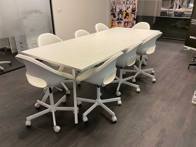Ikea vergadertafel met 8 stoelen - afbeelding 1 van  7
