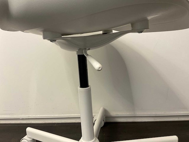Ikea vergadertafel met 8 stoelen - afbeelding 5 van  7