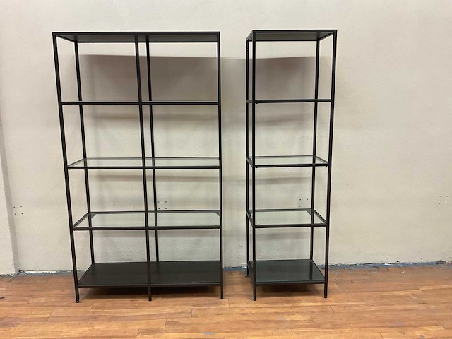 Ikea vittsjö stellingkast (2x) - afbeelding 1 van  3