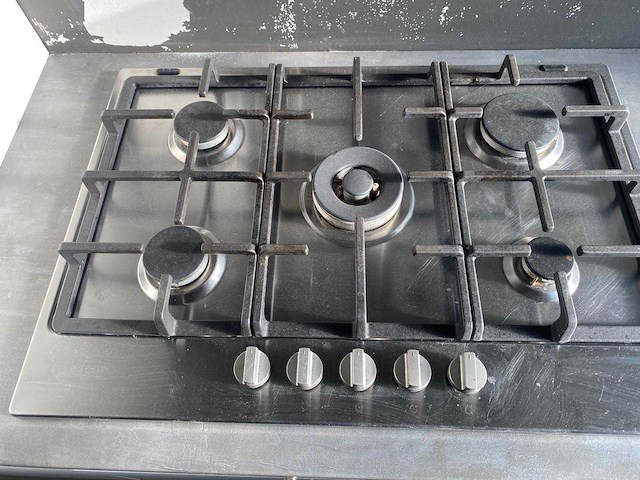 Ikook - keuken met indesit apparatuur - afbeelding 6 van  27