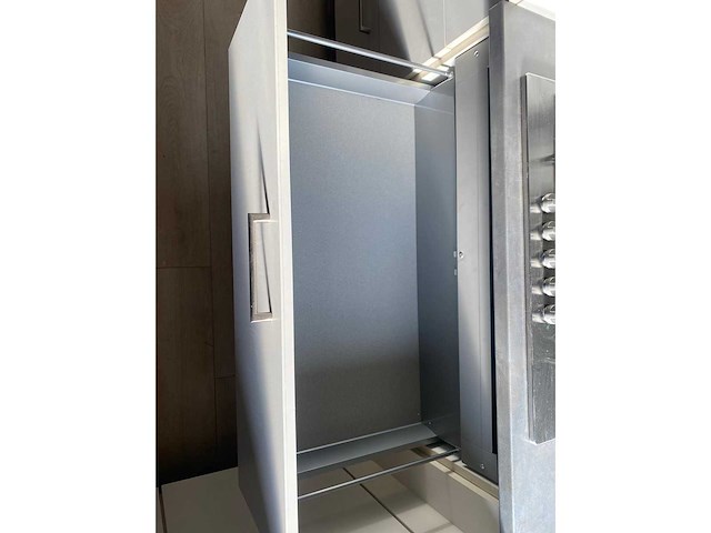 Ikook - keuken met indesit apparatuur - afbeelding 8 van  27
