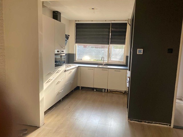 Ikook - keuken met indesit apparatuur - afbeelding 1 van  27